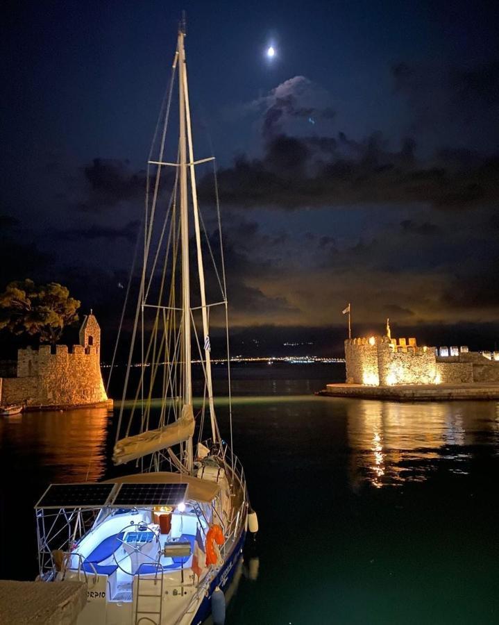 Nafpaktos Beach Luxury Suites 외부 사진