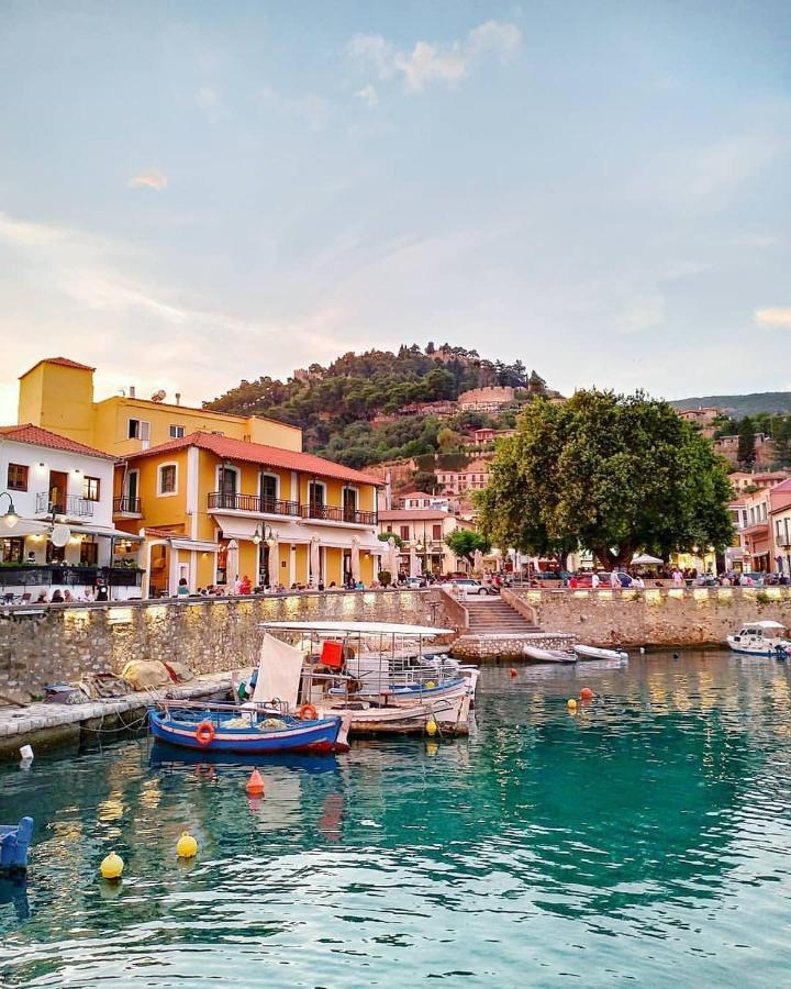 Nafpaktos Beach Luxury Suites 외부 사진