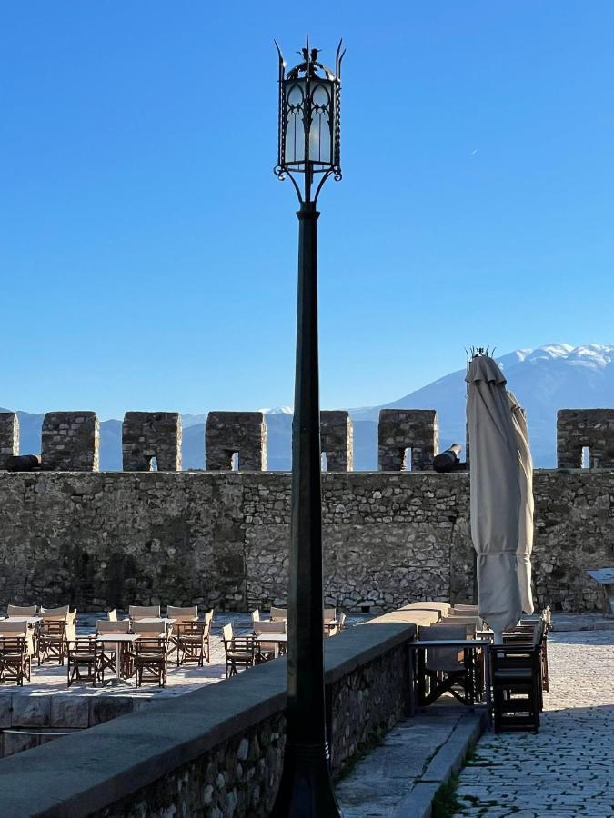 Nafpaktos Beach Luxury Suites 외부 사진
