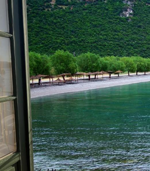 Nafpaktos Beach Luxury Suites 외부 사진